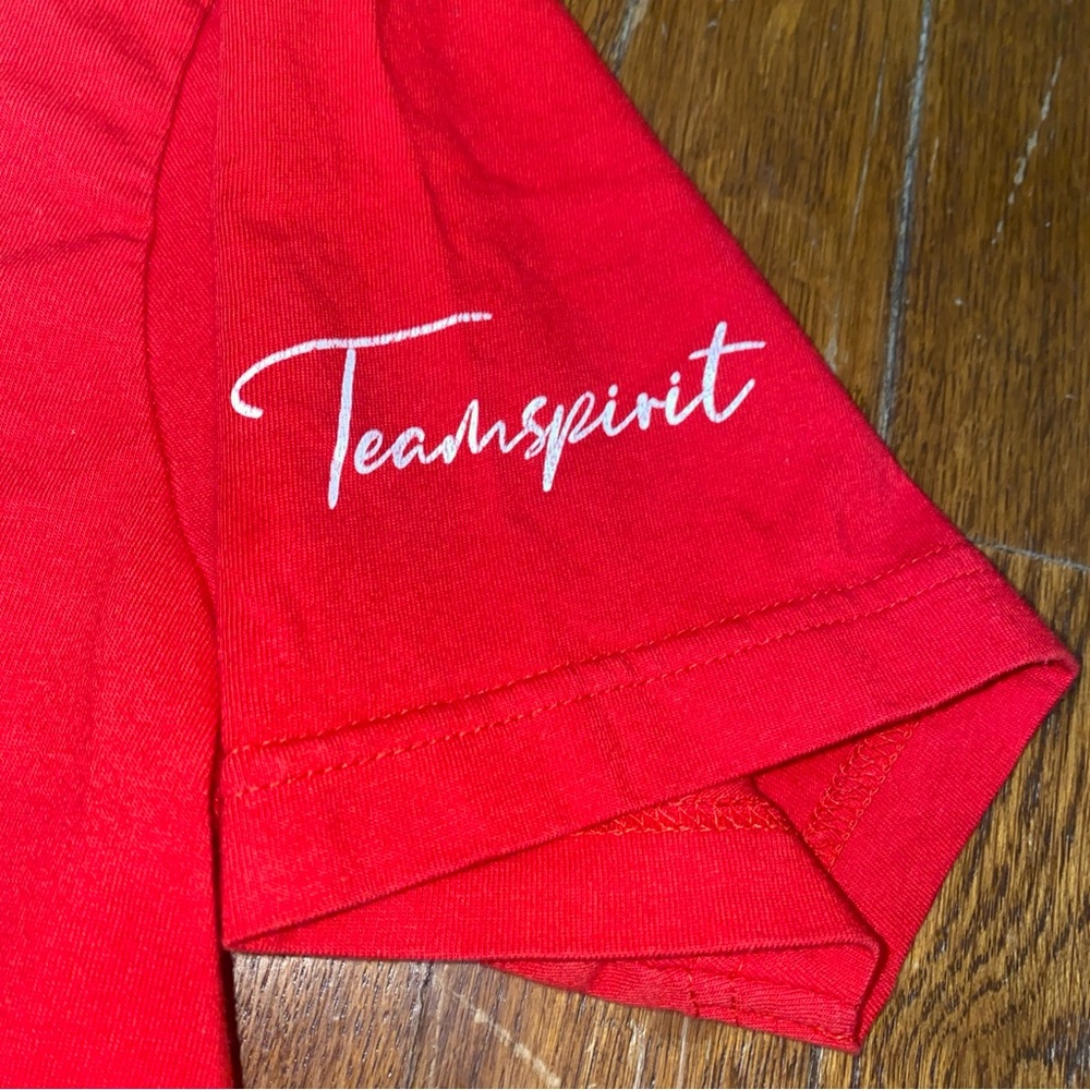 Chicago Bulls Tshirt - Women’s Large NBA - Picture 3 of 7